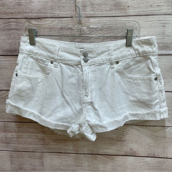 PTCL CUTOFF WHITE SHORTS‎ - Picture 2 of 4
